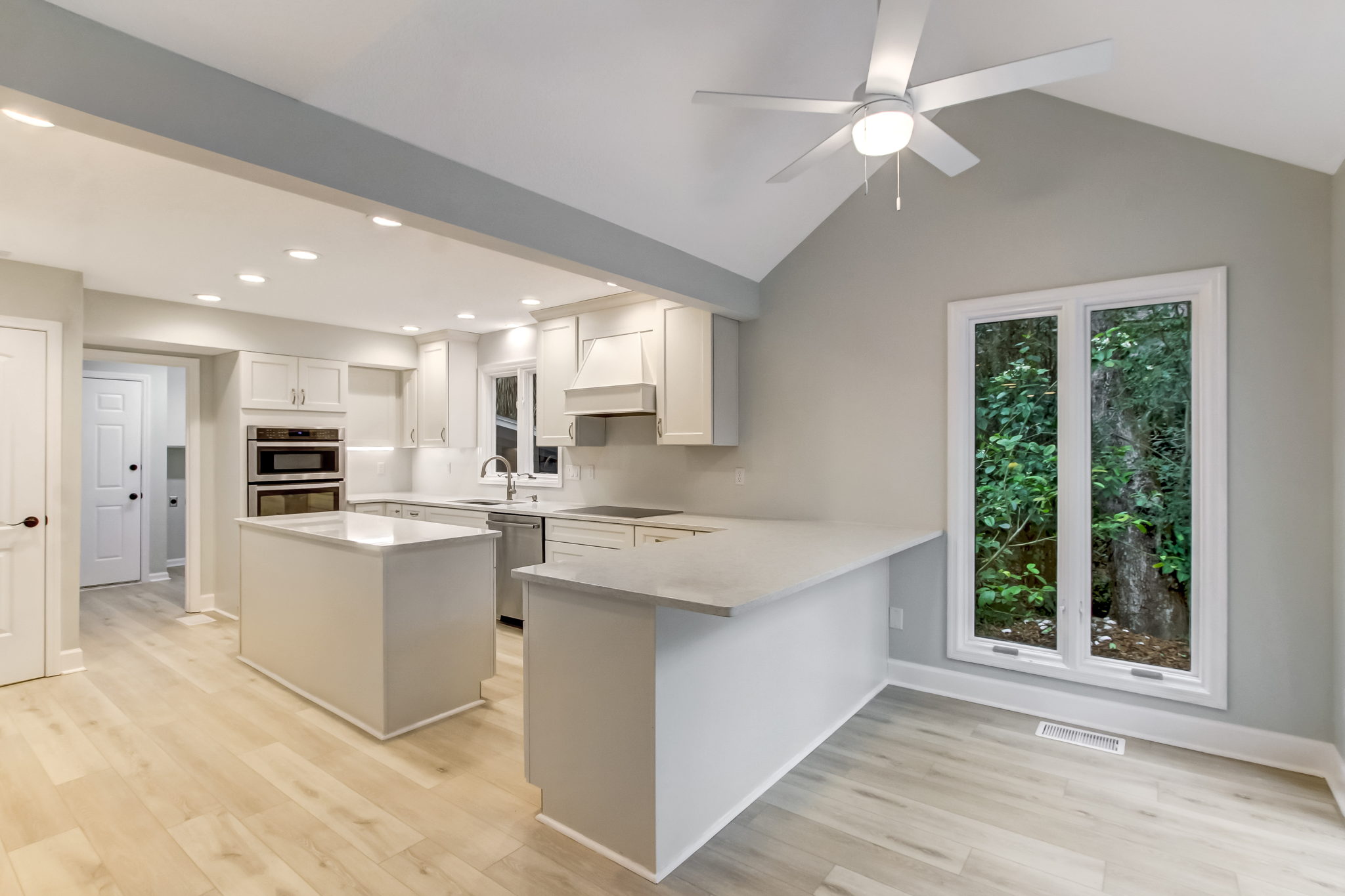 Breakfast Area/Kitchen