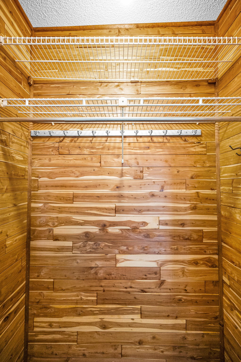 Primary Bedroom Closet2