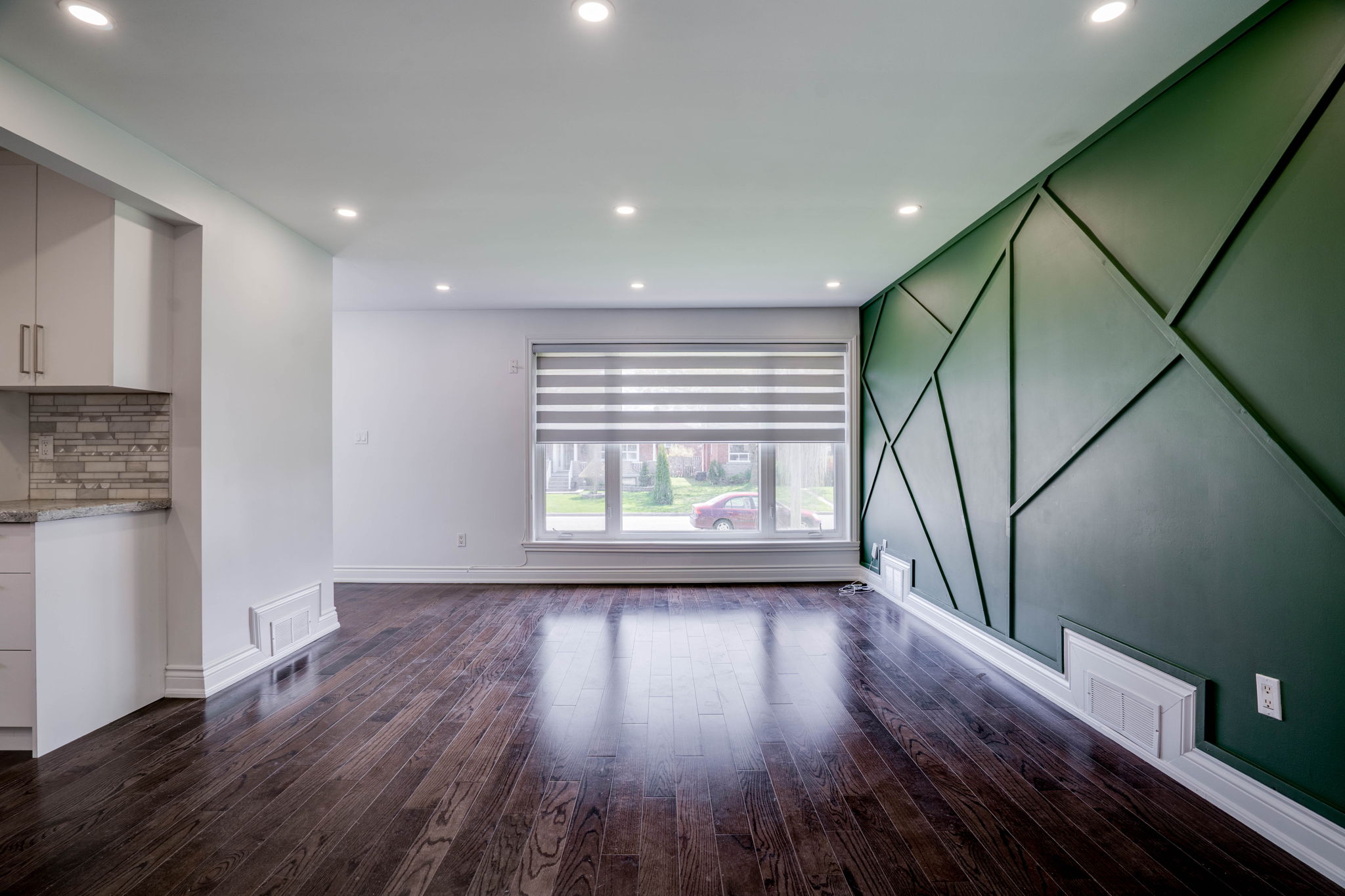 128 Trinnell Blvd Toronto, ON M1L 1S8