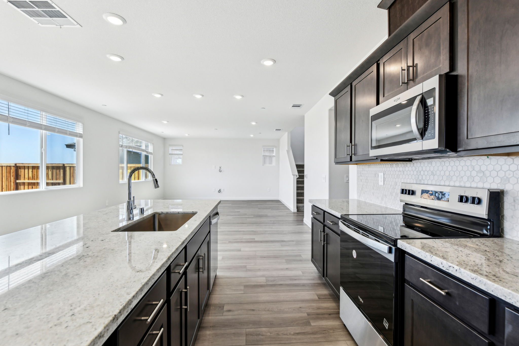 Vernon -  Liberty Ranch - 1280 Bastion Ave Galt CA -011