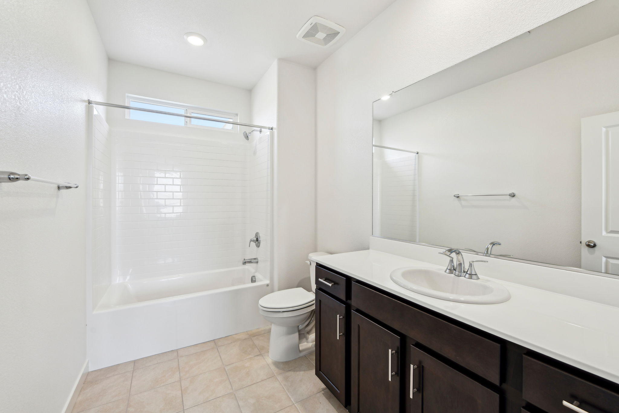 Vernon -  Liberty Ranch - 1280 Bastion Ave Galt CA -024