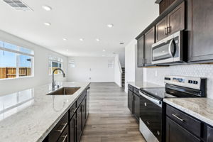 Vernon -  Liberty Ranch - 1280 Bastion Ave Galt CA -011