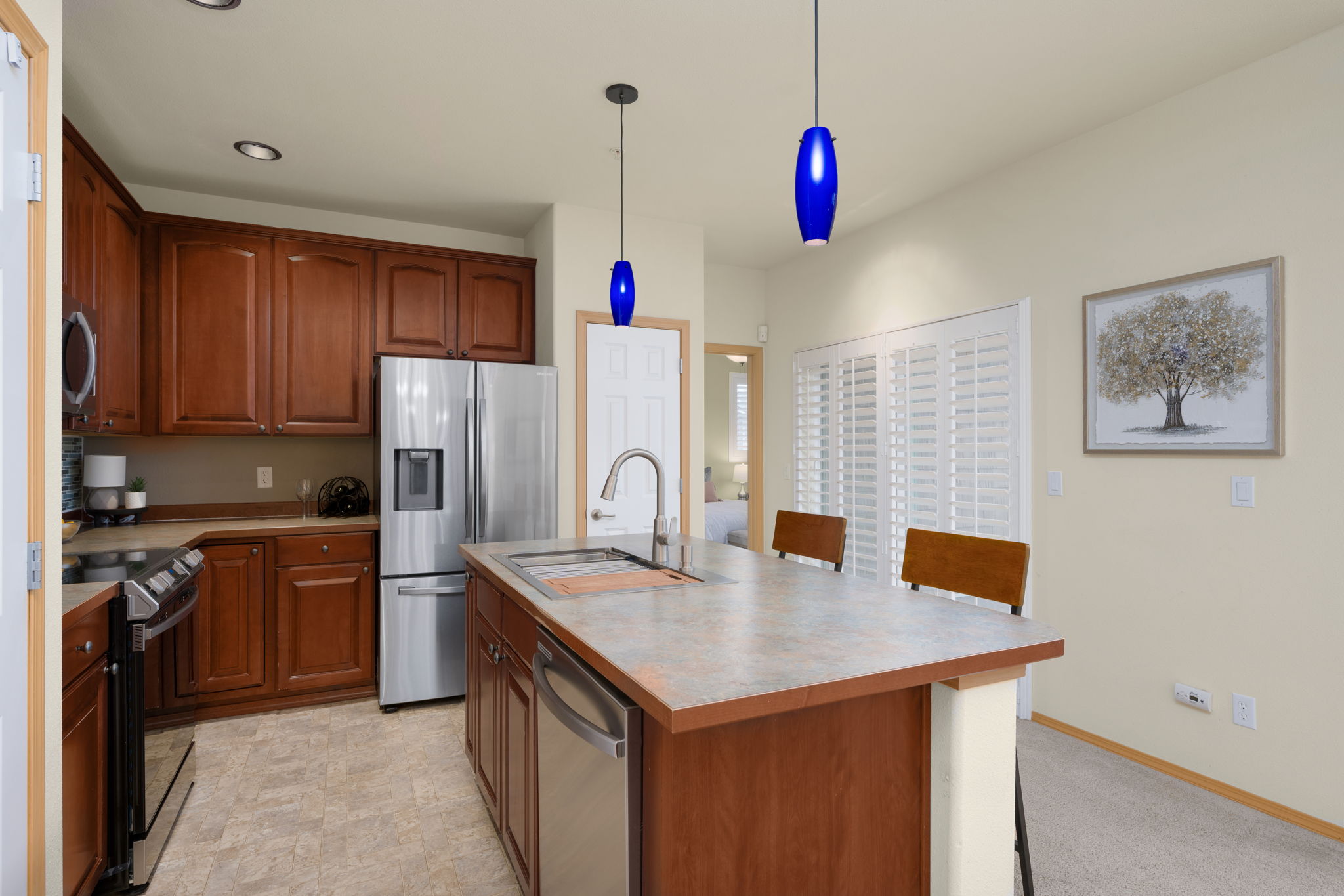 Large SS island sink