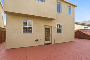  Photo 48