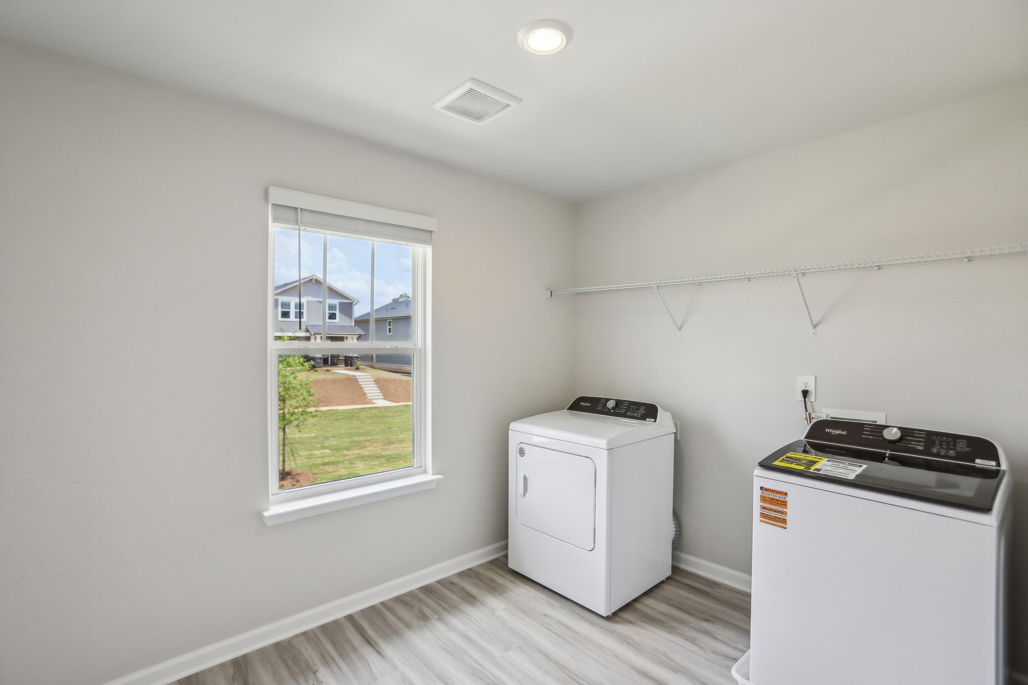 Atlanta- Martin Springs -1280 Firefly Field Trace Lawrenceville Georgia 30045 -015