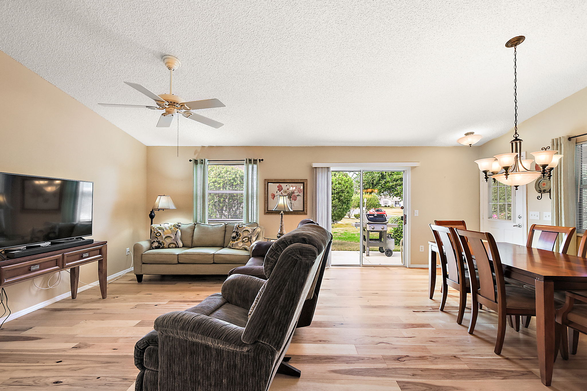 Living/Dining Room