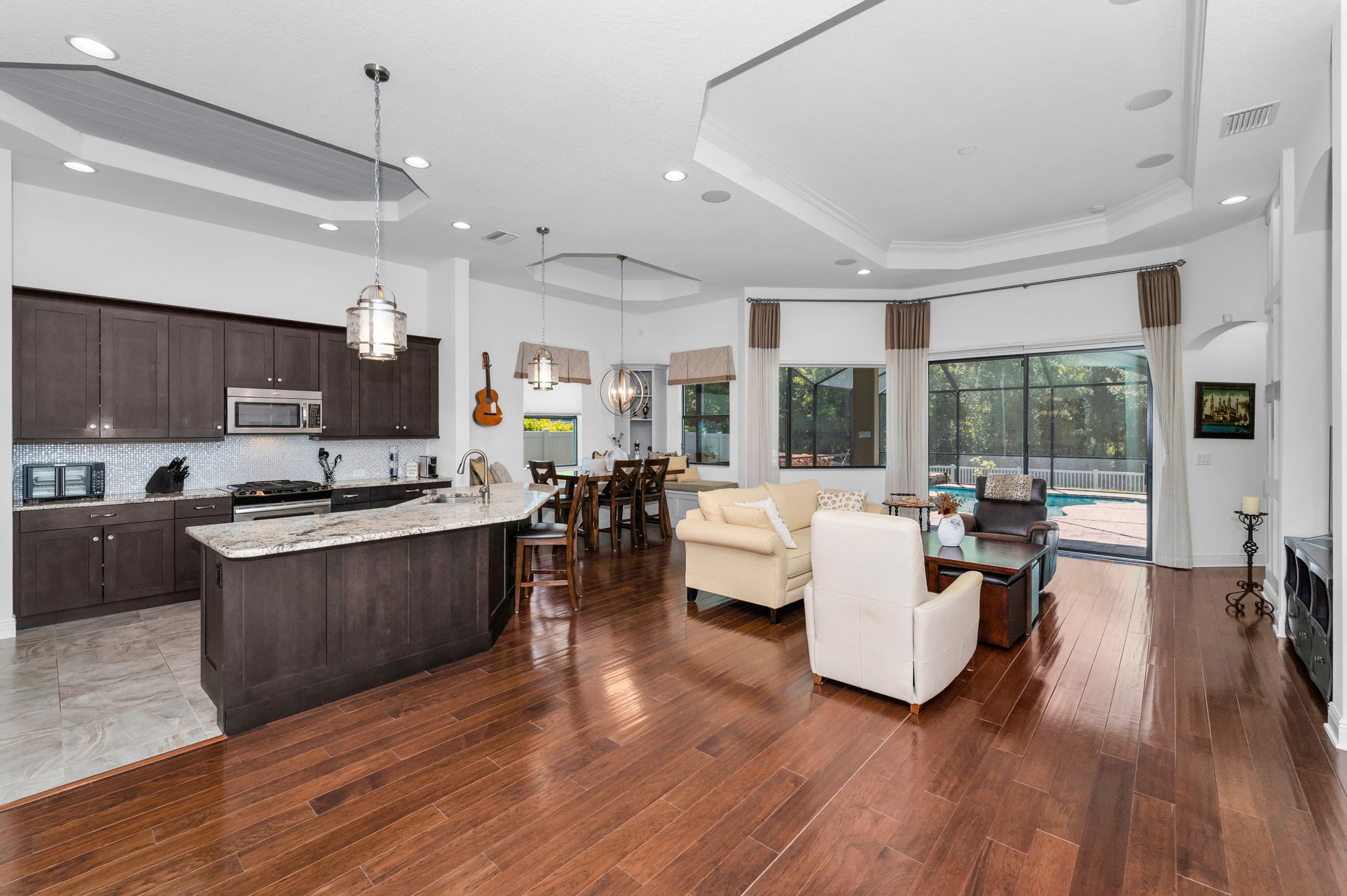 Kitchen7-Living Room
