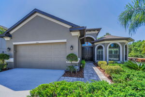 Front Exterior6