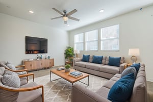 AVOH--16(1) virtually staged.jpeg