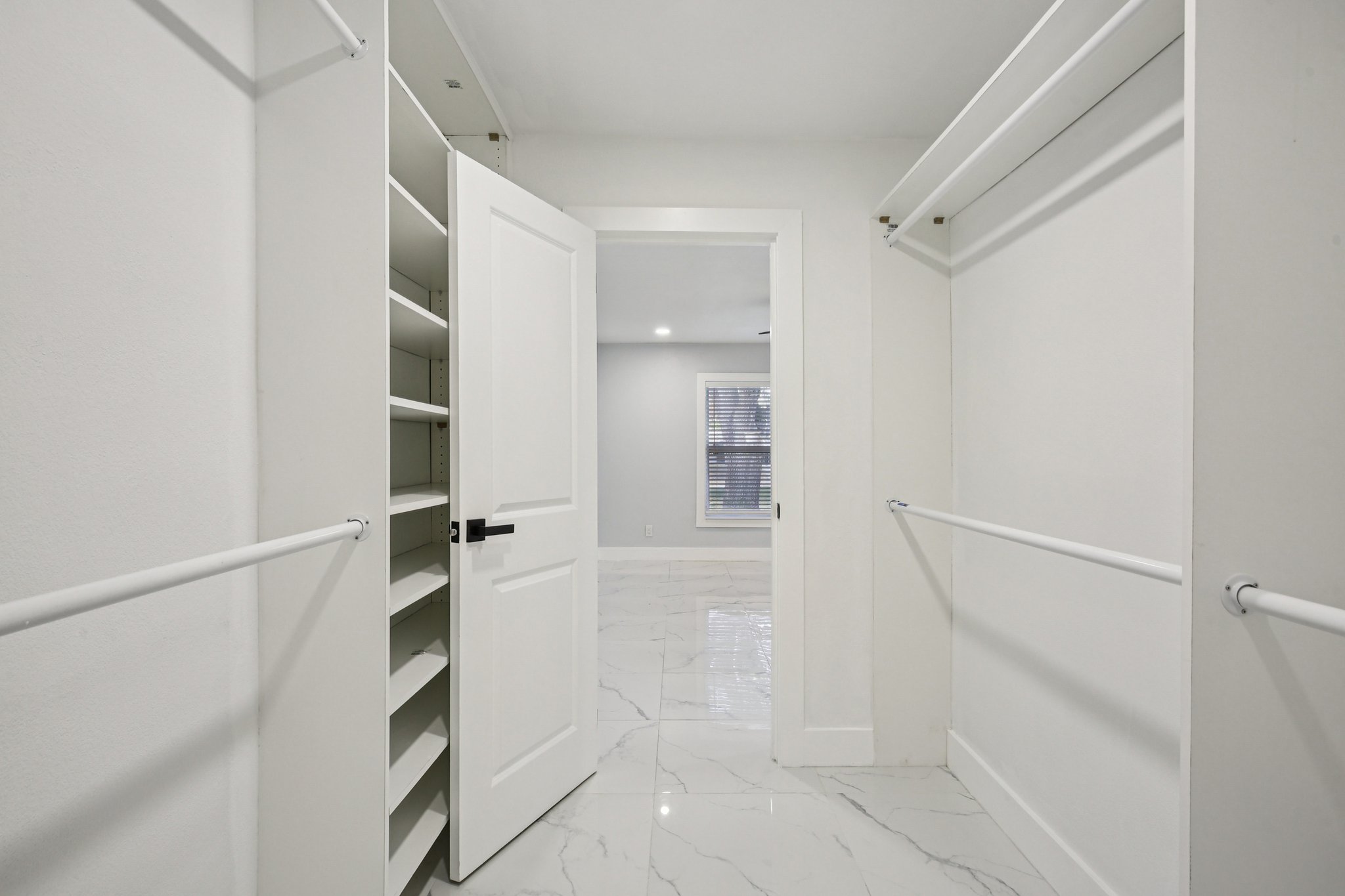 N Boulevard St-S0401-027.jpg