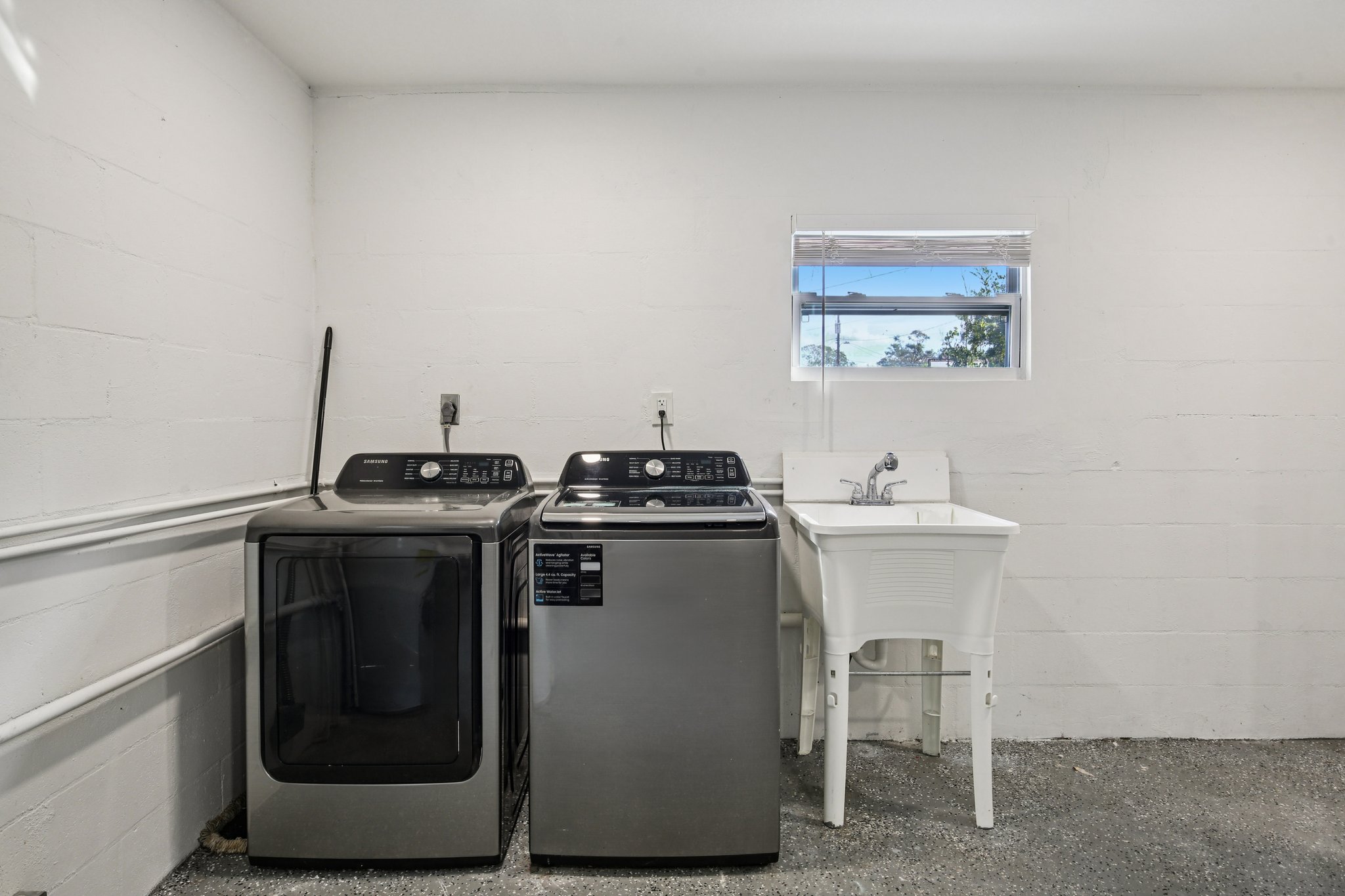 N Boulevard St-S0401-034.jpg