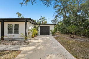 N Boulevard St-S0401-004.jpg