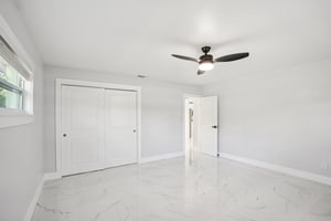 N Boulevard St-S0401-017.jpg