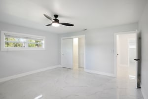 N Boulevard St-S0401-021.jpg