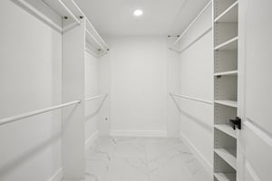 N Boulevard St-S0401-026.jpg