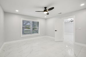 N Boulevard St-S0401-028.jpg