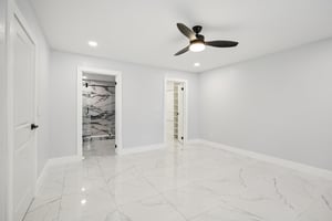 N Boulevard St-S0401-030.jpg