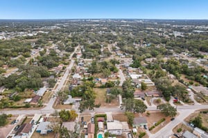 N Boulevard St-S0401-049.jpg