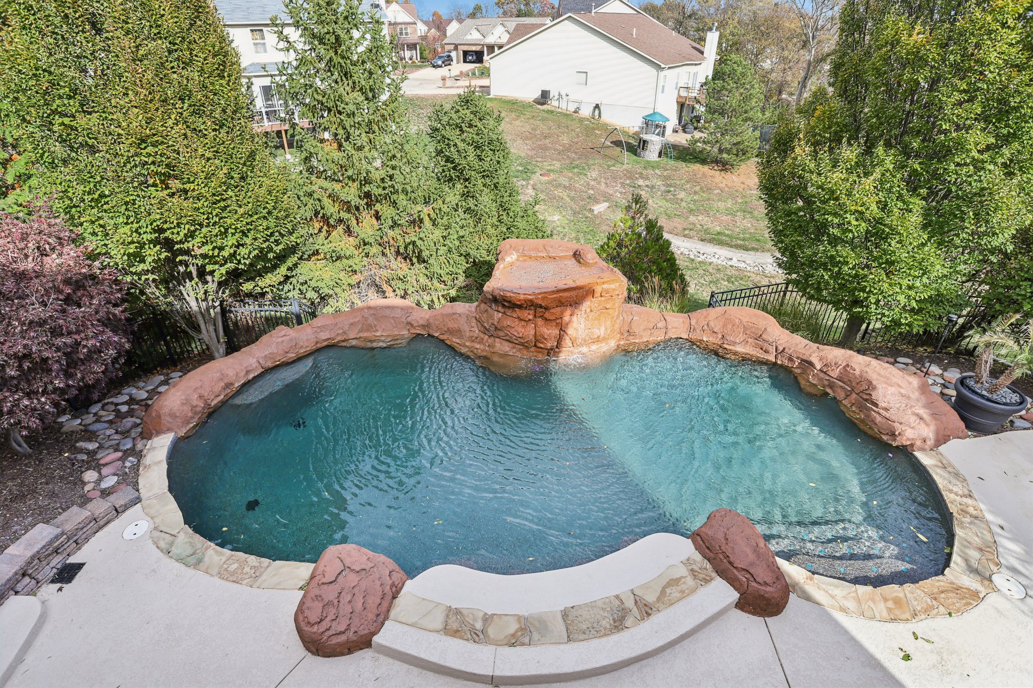 Hawkins Bend Ct-S1211-059.jpg