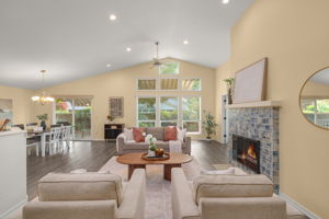 Living Room/Dining Room - Ceiling Fan