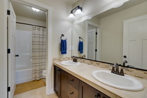  Photo 31