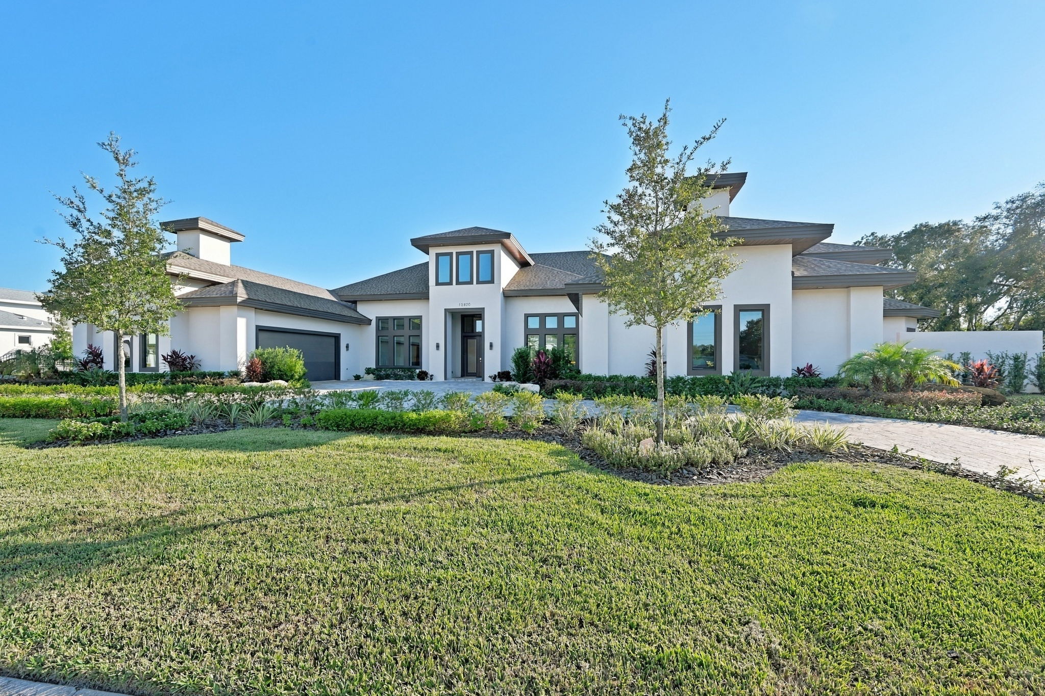 Front Exterior5