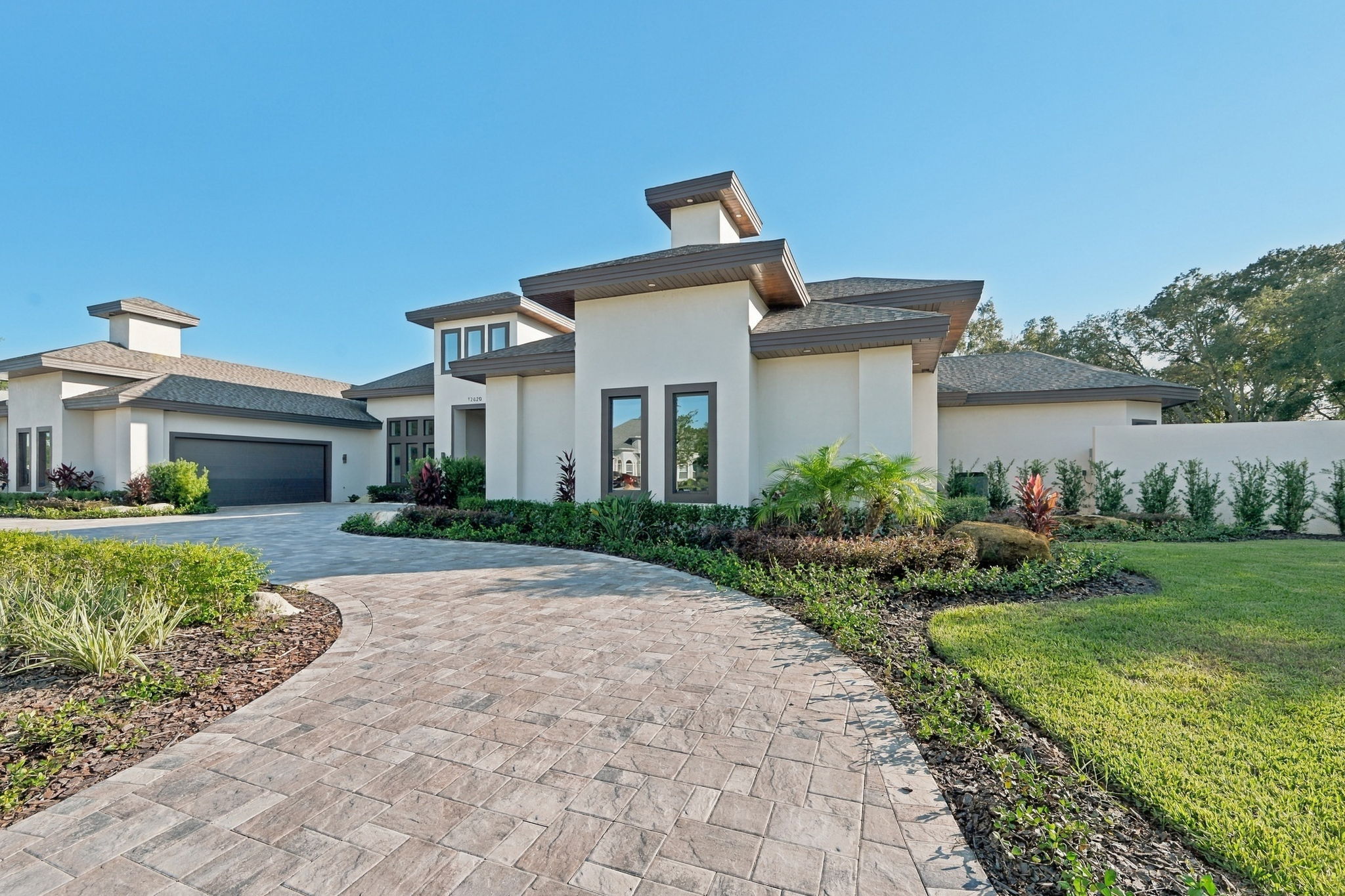 Front Exterior6