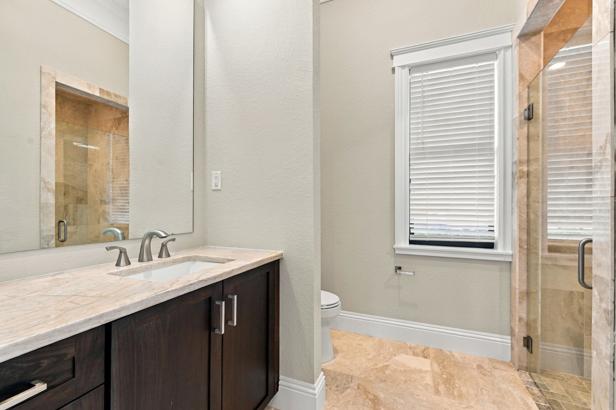 Guest Bathroom2