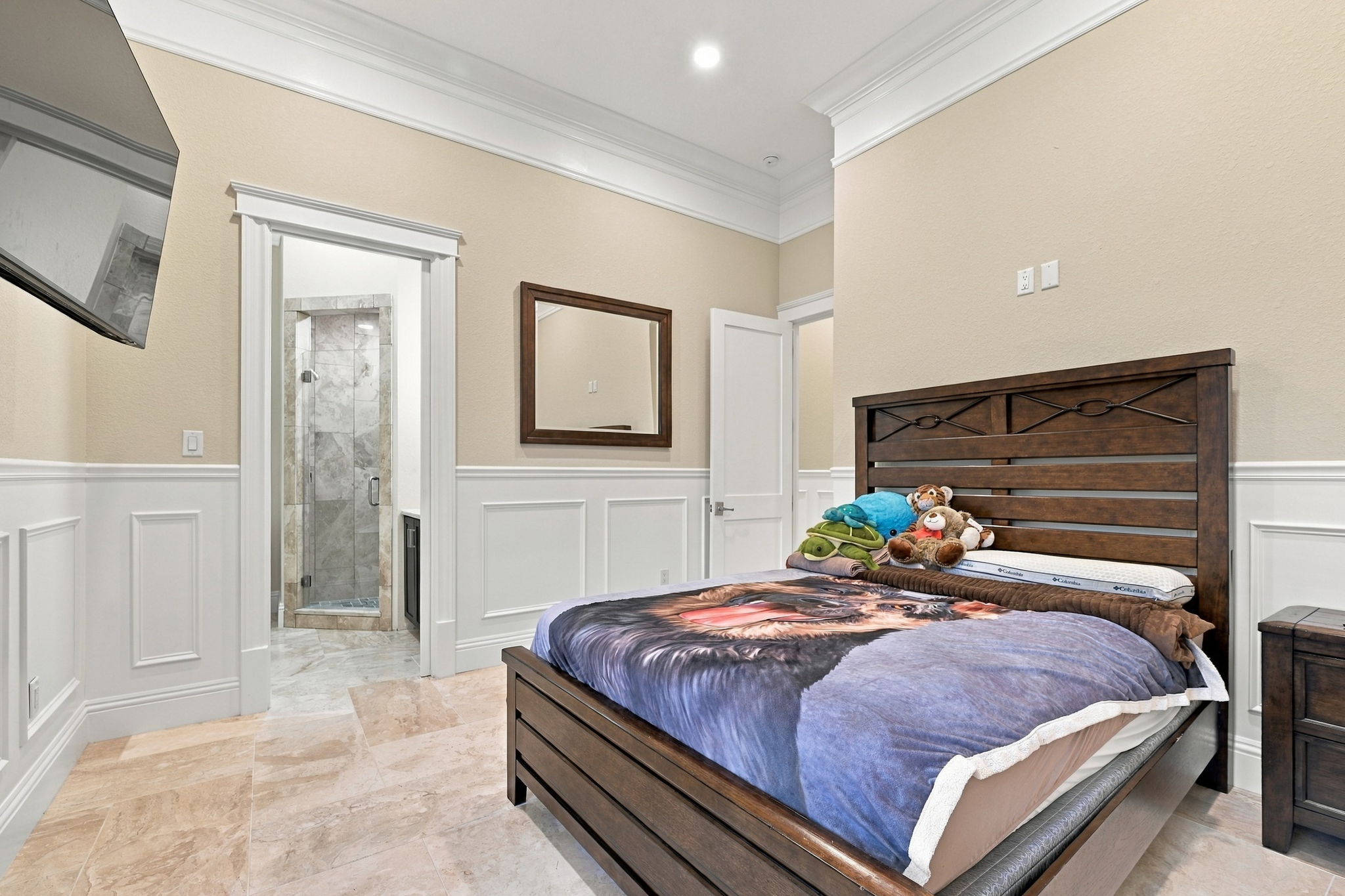 Guest Bedroom4