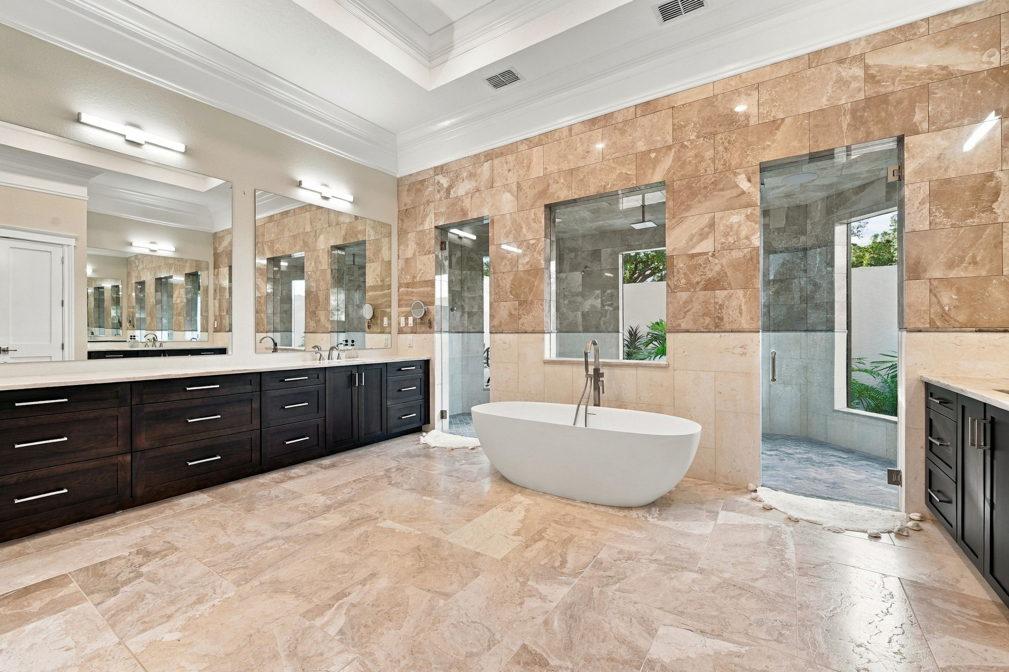 Primary Bathroom1c