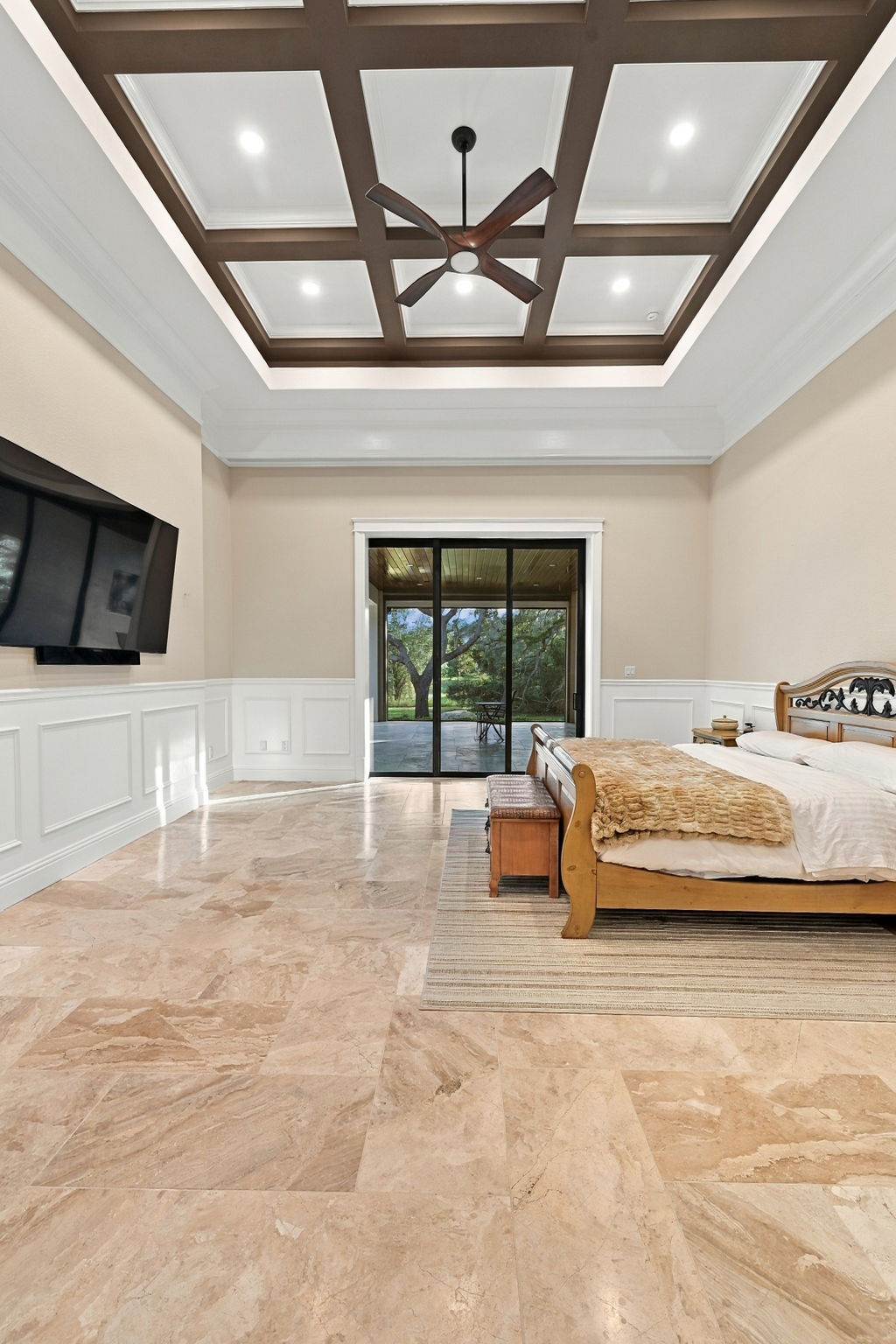 Primary Bedroom1b