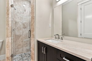 Guest Bathroom4