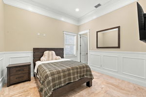 Guest Bedroom3a