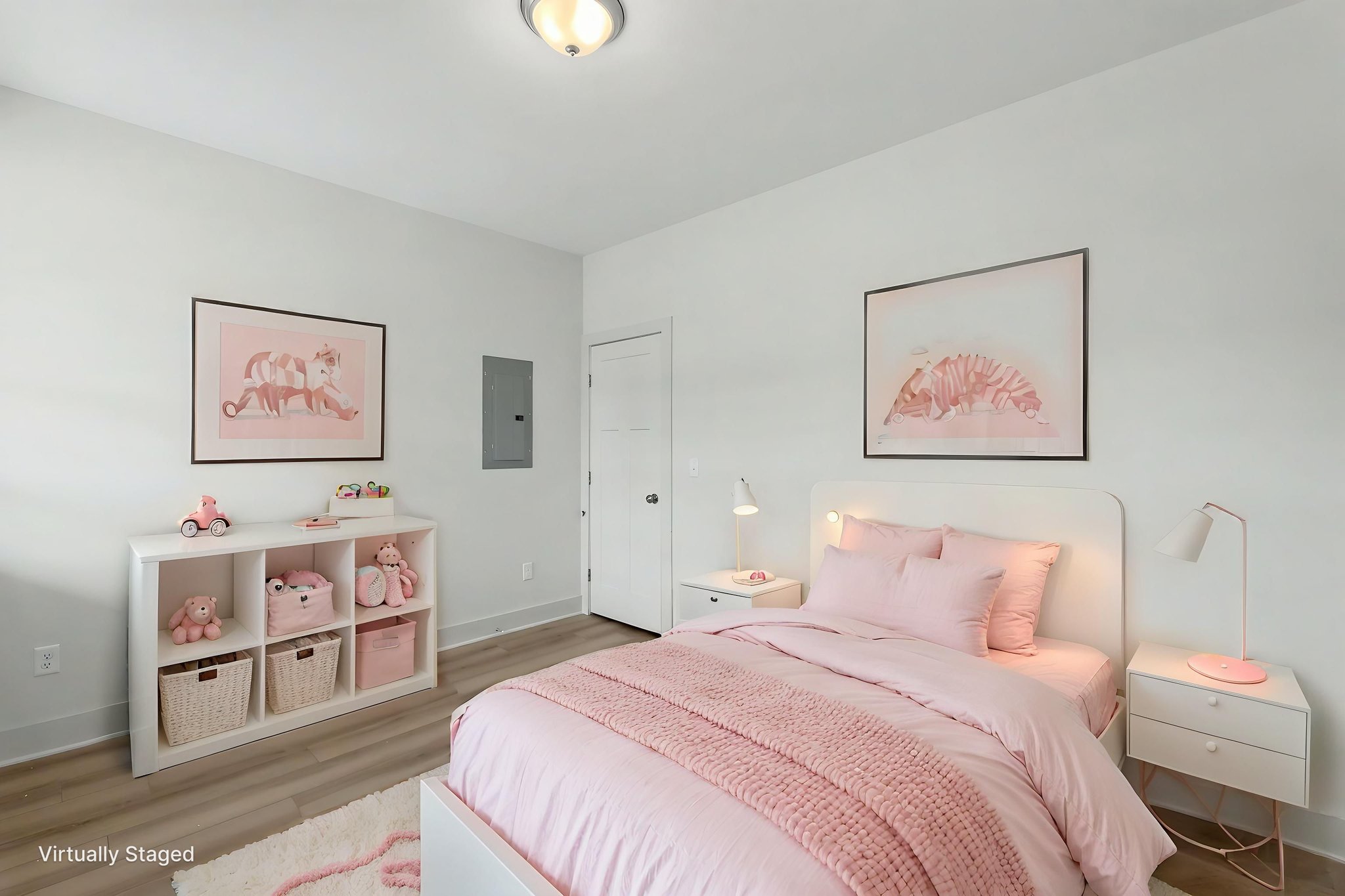 0H5A7894 virtually staged.jpeg