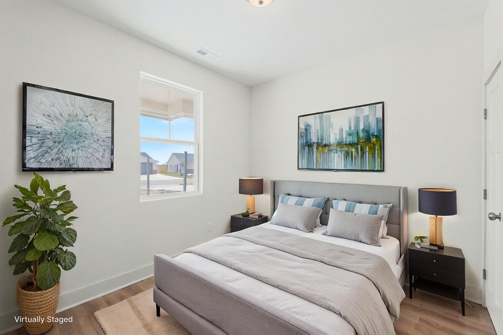 0H5A7786 virtually staged.jpeg