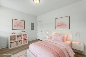 0H5A7894 virtually staged.jpeg