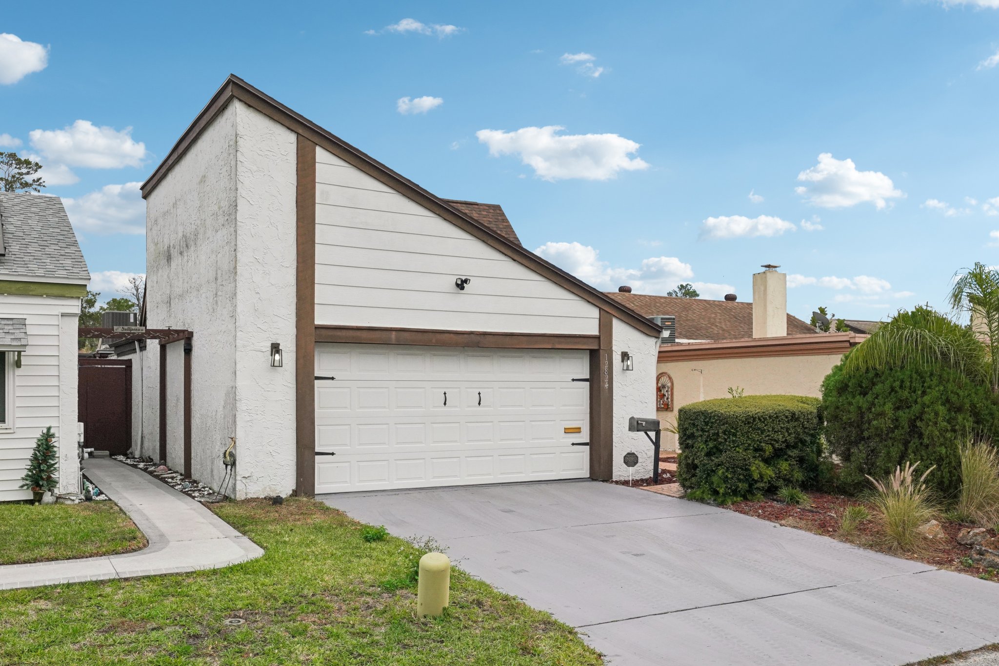 Settlers Dr-S0212-002.jpg