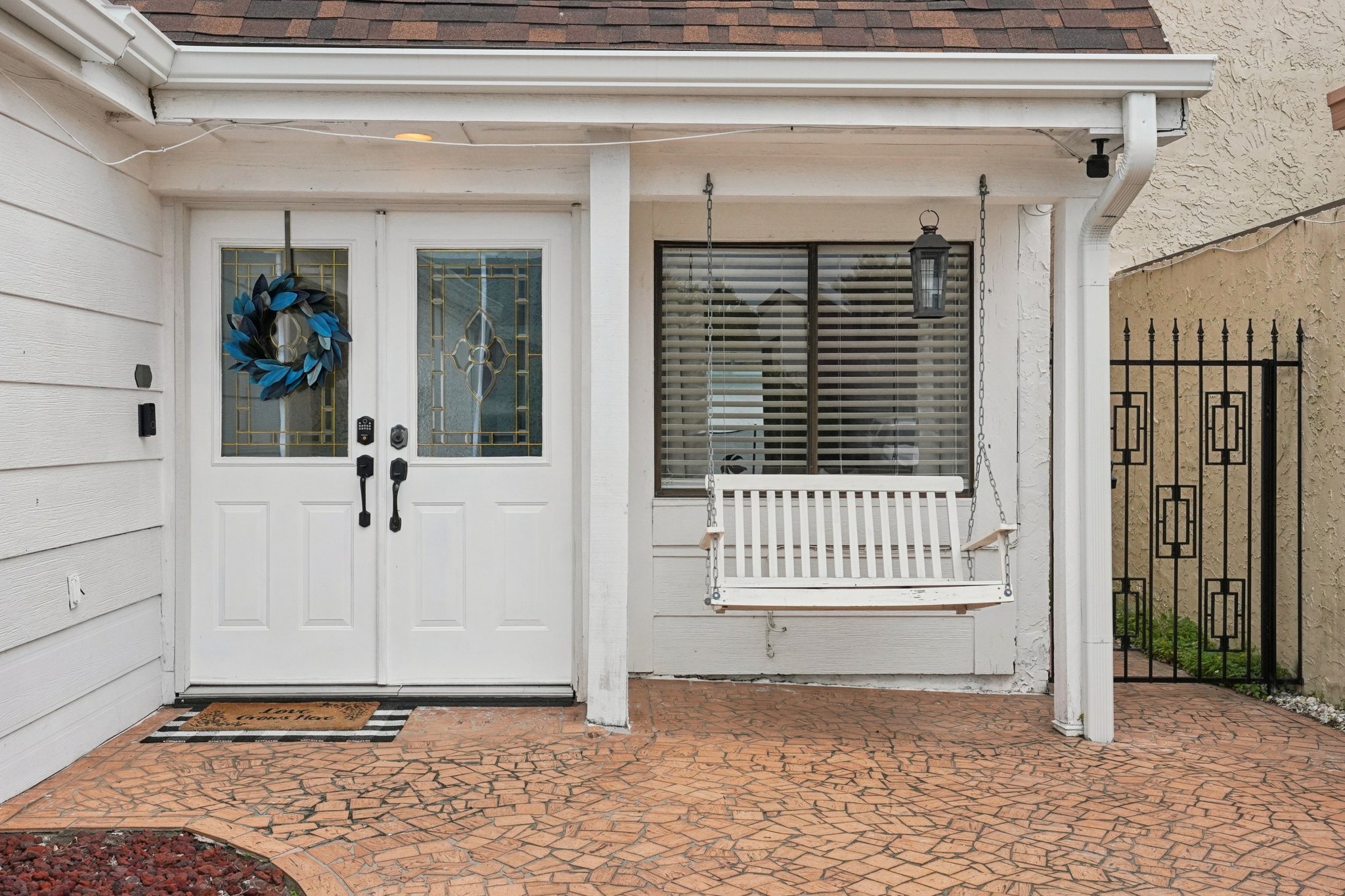 Settlers Dr-S0212-005.jpg