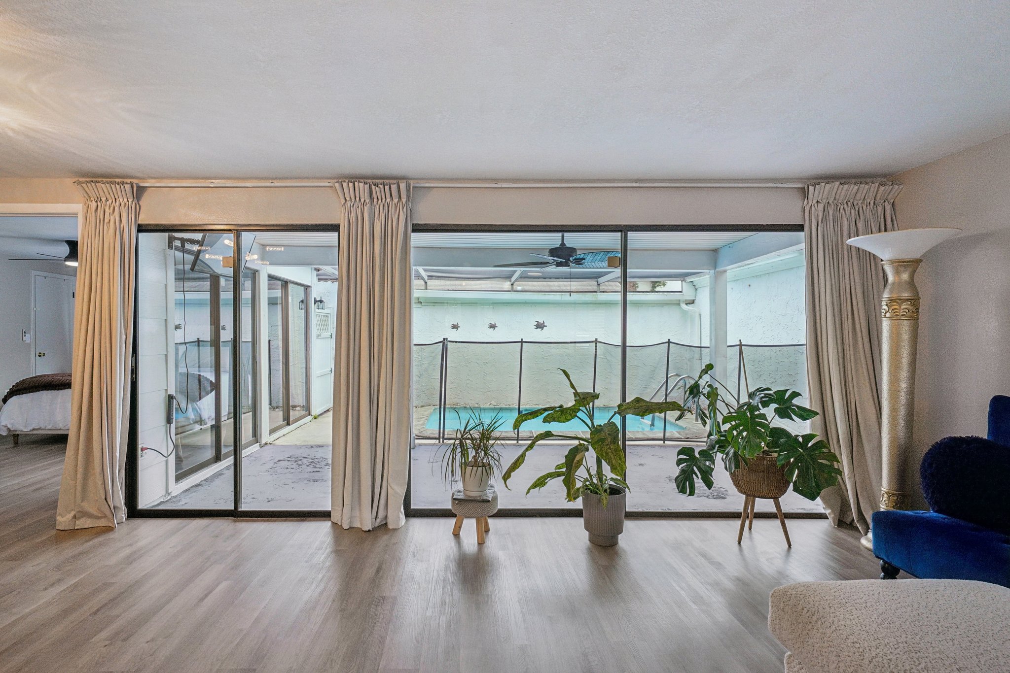 Settlers Dr-S0212-030.jpg