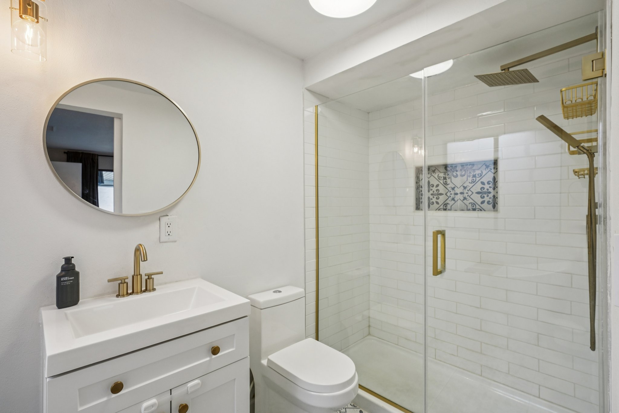 Settlers Dr-S0212-044.jpg