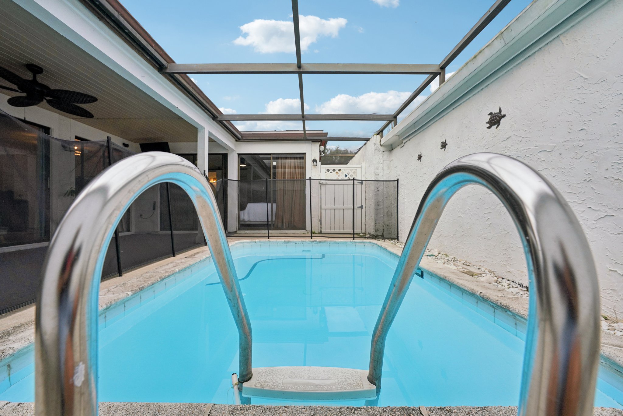 Settlers Dr-S0212-065.jpg