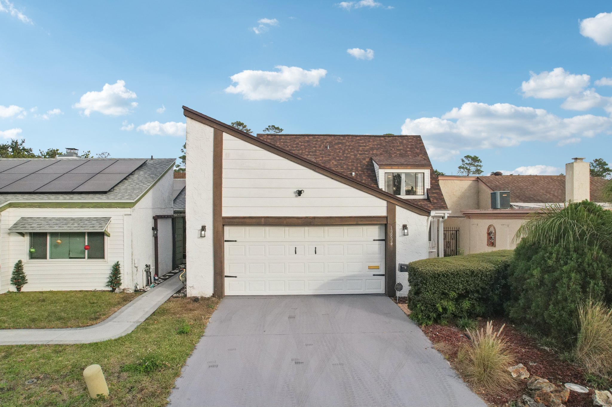 Settlers Dr-S0212-067.jpg