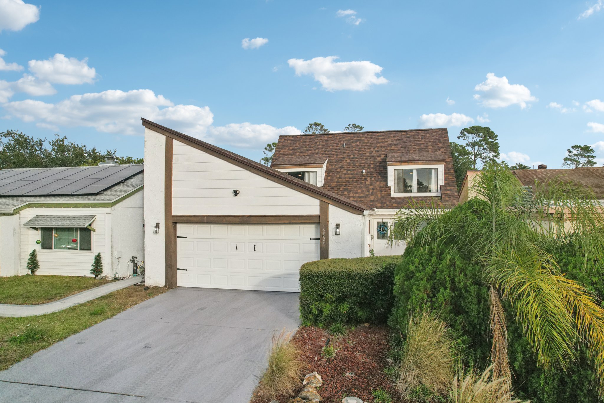 Settlers Dr-S0212-068.jpg