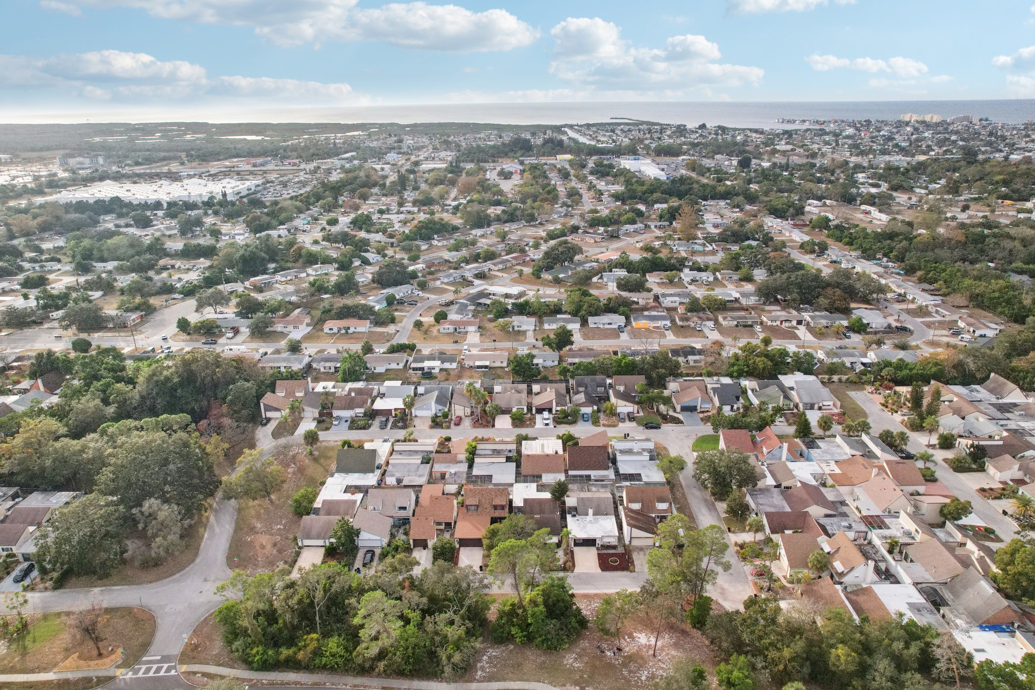 Settlers Dr-S0212-075.jpg