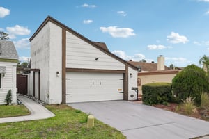 Settlers Dr-S0212-002.jpg