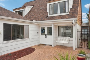 Settlers Dr-S0212-006.jpg