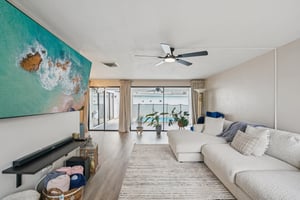 Settlers Dr-S0212-009.jpg