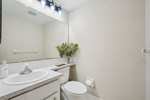 Settlers Dr-S0212-051.jpg