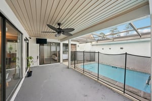 Settlers Dr-S0212-060.jpg