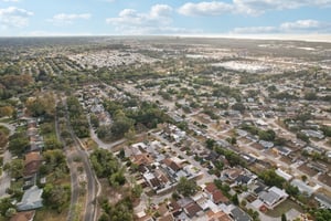 Settlers Dr-S0212-073.jpg